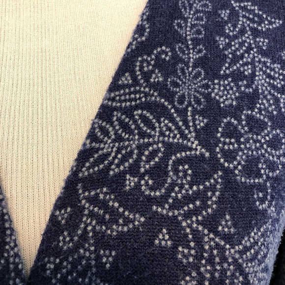 Sarah - Picture 2 of 3